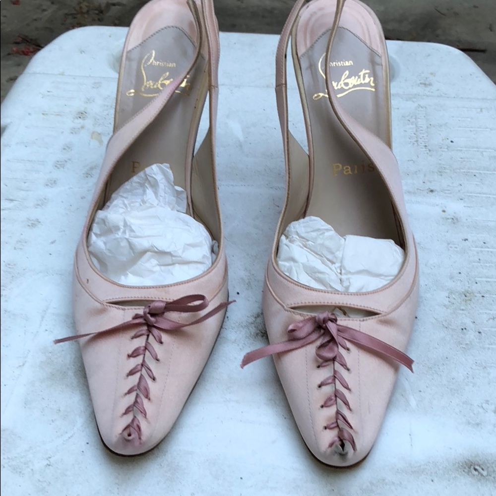 Pink skull heels